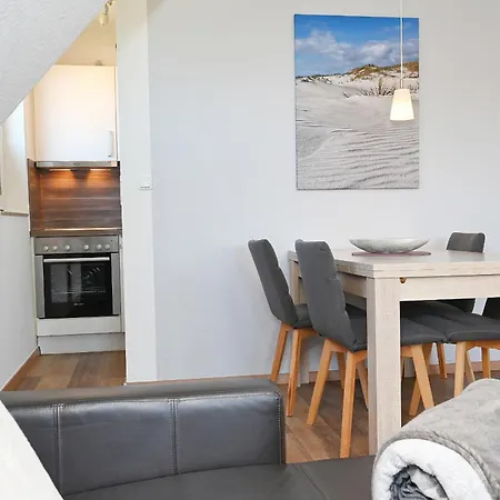 Haus Nordseetraum 4 *